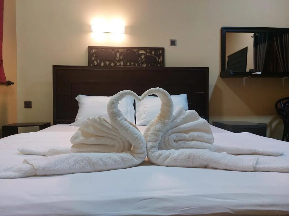 Edwin'S Airport Garden Bed & Breakfast Negombo