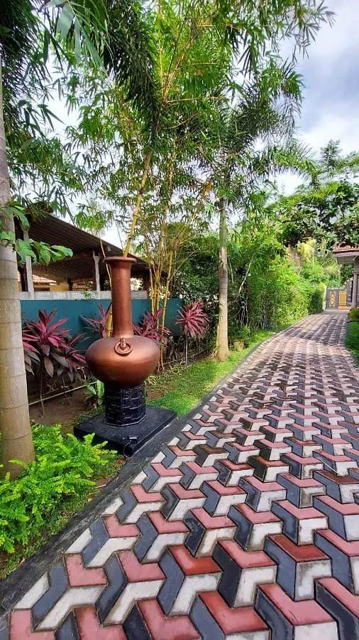 Edwin'S Airport Garden Bed & Breakfast Negombo