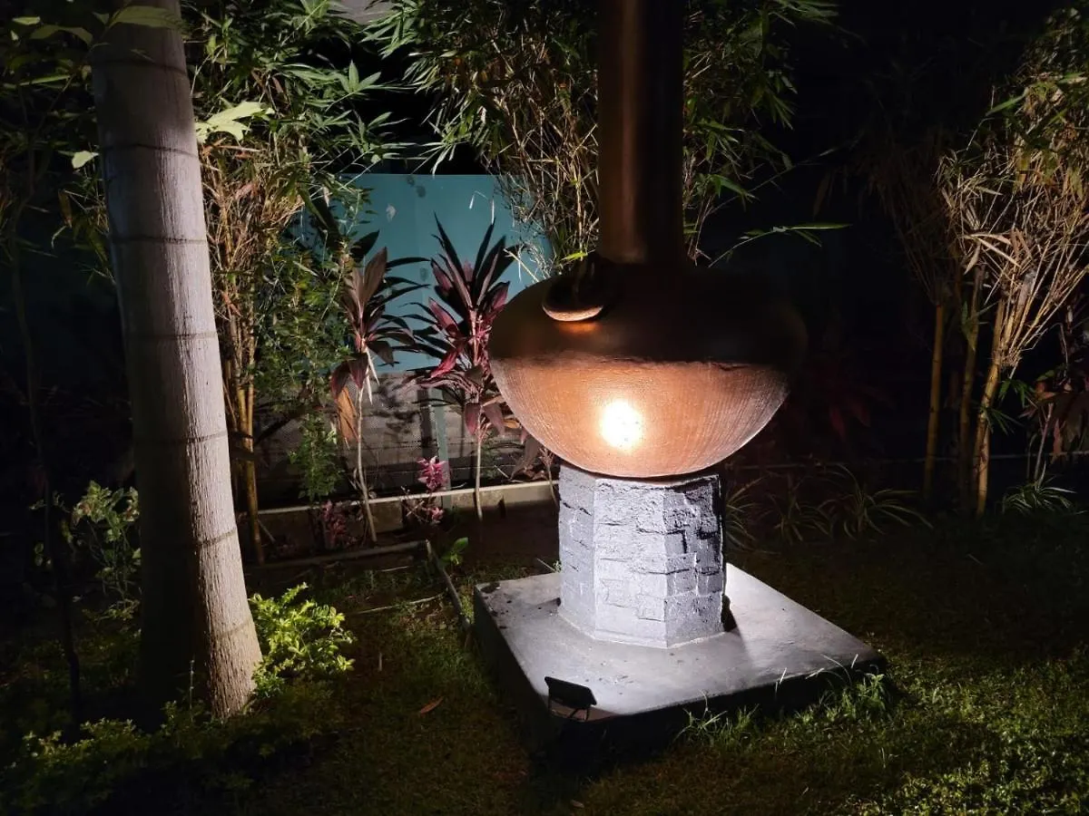 Edwin'S Airport Garden Bed & Breakfast Negombo