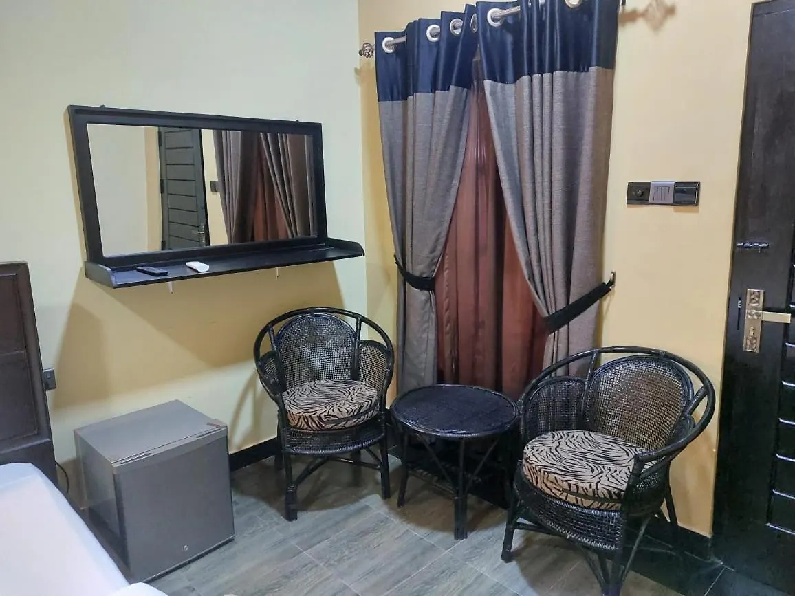 Edwin'S Airport Garden Bed & Breakfast Negombo