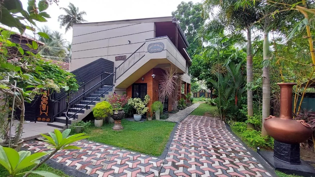 Edwin'S Airport Garden Bed & Breakfast Negombo